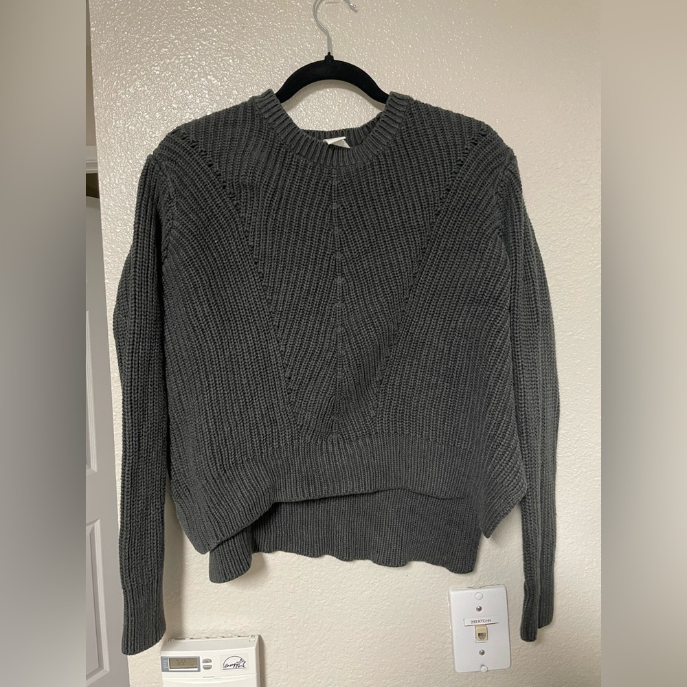 H&am black knit sweater